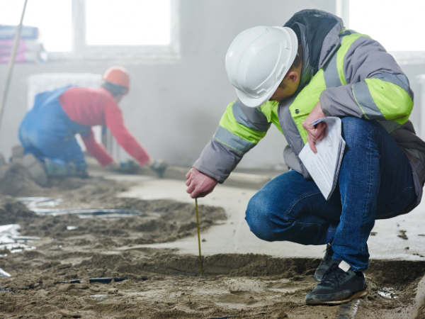 You are currently viewing Concrete Contractors: Why Hiring Professionals Ensures Lasting Quality